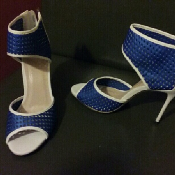 Shoe's