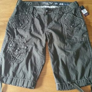 NWT Miss Me Bermuda shorts size 28