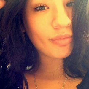 Meet your Posher, Courtney