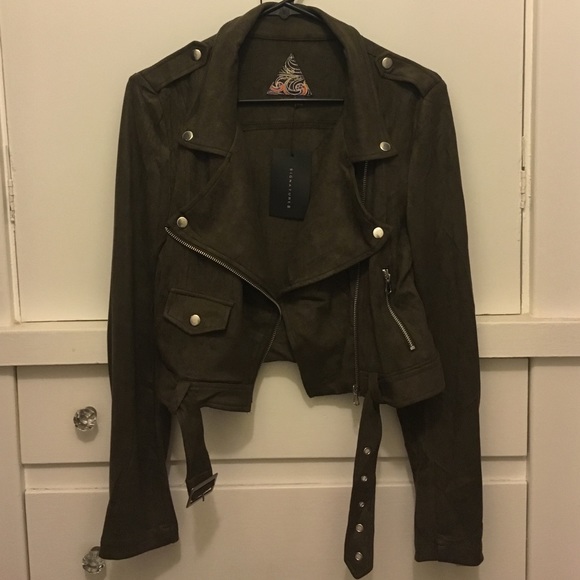 Cropped Moto Jacket - Picture 2 of 3