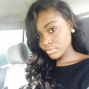 Meet your Posher, Nia