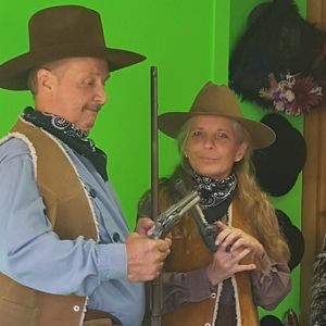 Meet your Posher, Debbie