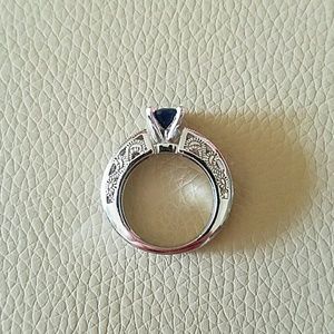 Berricle sapphire ring
