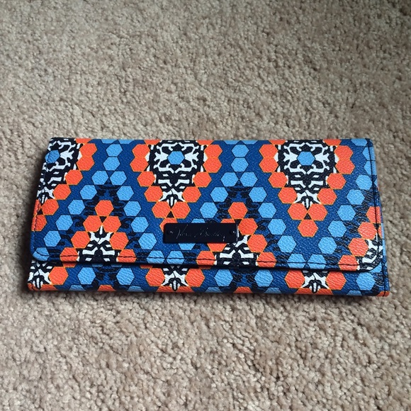 Vera Bradley Trifold Wallet - Marakeesh Beads