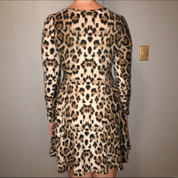 Leopard long-sleeve dress - Picture 3 of 4