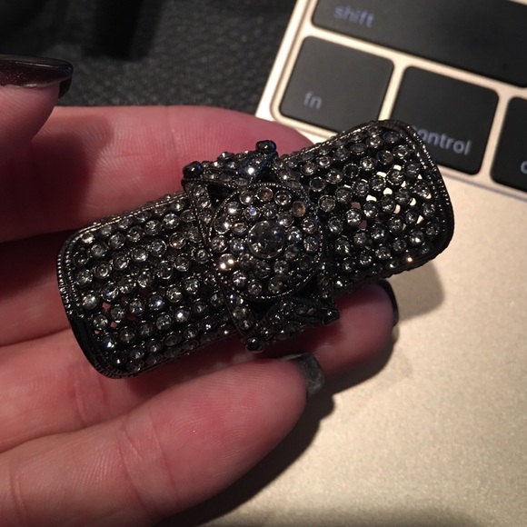 ARMOR RING
