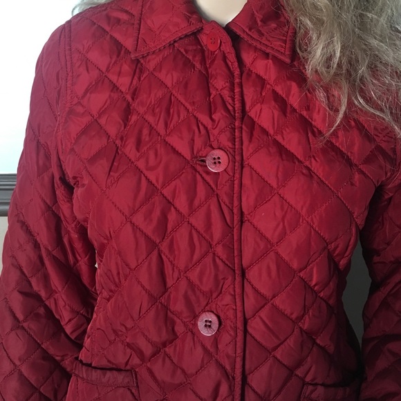 Red jacket - Picture 2 of 4