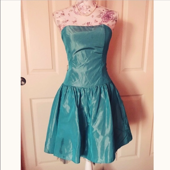 Aquamarine Jessica McClintock party dress