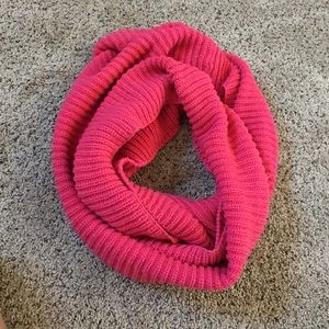 Infinity scarf