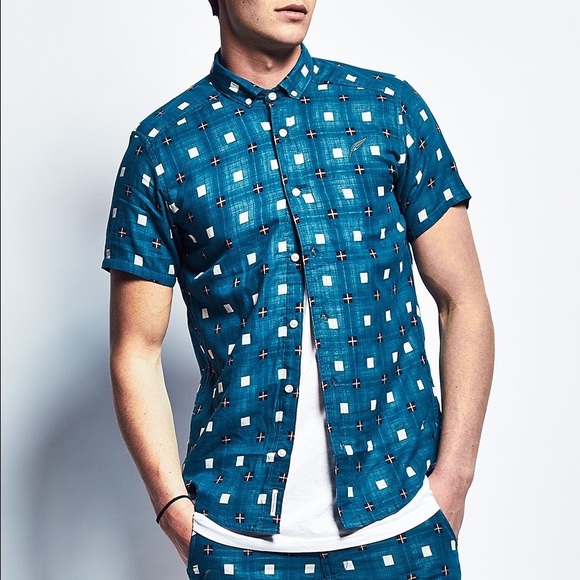 Men's Urban Outfitter Shirt - Picture 2 of 4