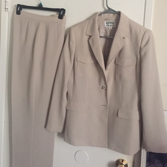 Suit - Picture 1 of 2