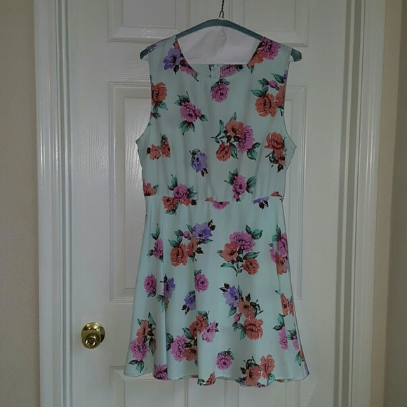 Floral print dress