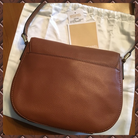 Michael Kors. - Picture 3 of 4