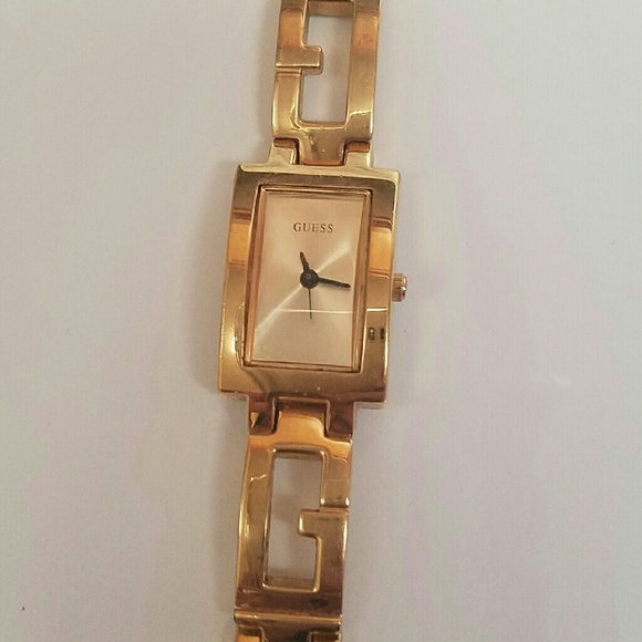 Guess Gold Watch - Picture 4 of 4