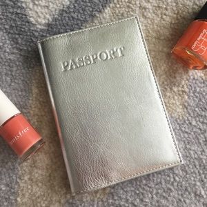 Tusk Silver Passport Cover