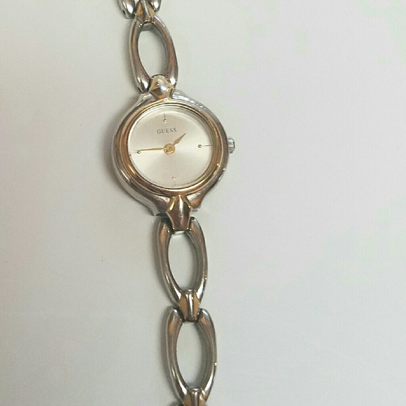 Guess Watch - Picture 1 of 4