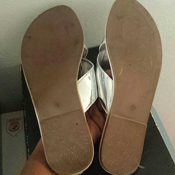 Silver sandals - Picture 2 of 3