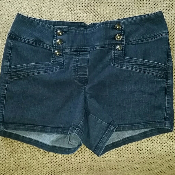 High waisted dark blue jean shorts