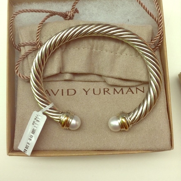 David Yurman pearl bracelet 7mm medium size