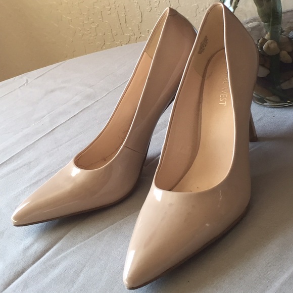 Nine West Pointy Toe Pump