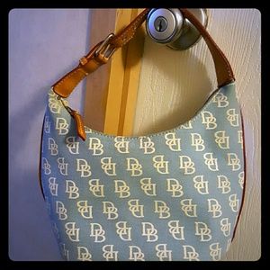Dooney & Bourke small purse