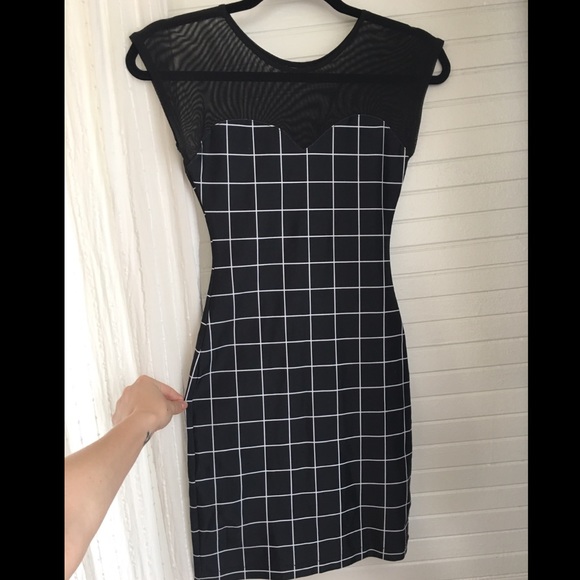*SOLD* American Apparel grid pencil dress - Picture 2 of 4