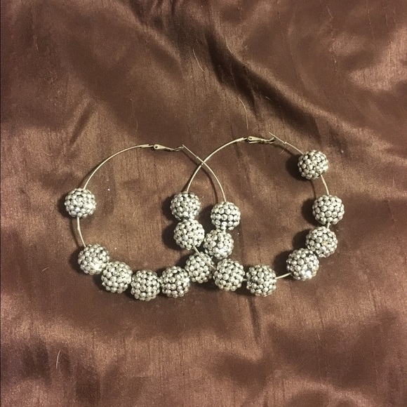 Earrings - Picture 1 of 3