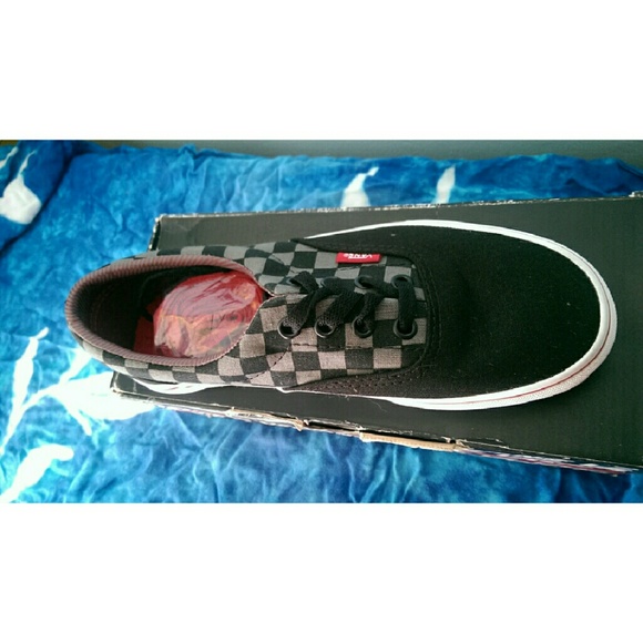 Vans shoes - Picture 2 of 2