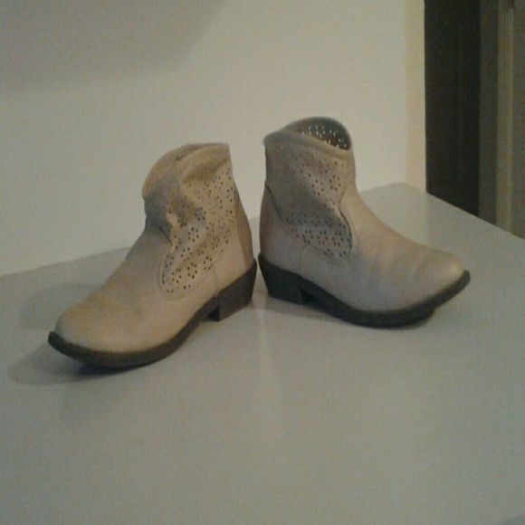 Boots with great condition/only worn once