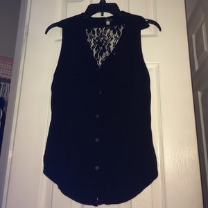 Black sleeveless lace top