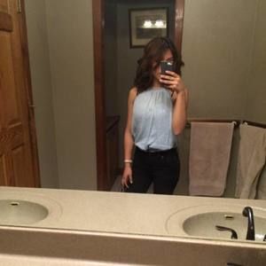 Meet your Posher, Marissa