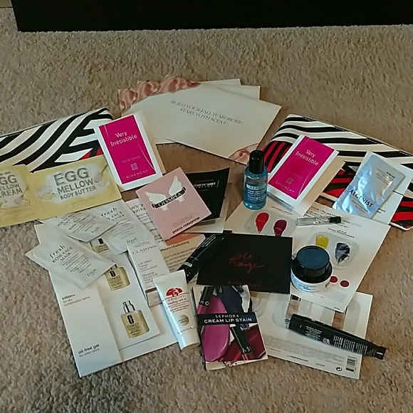 Sephora Other - Deluxe Sample Assortment from Sephora