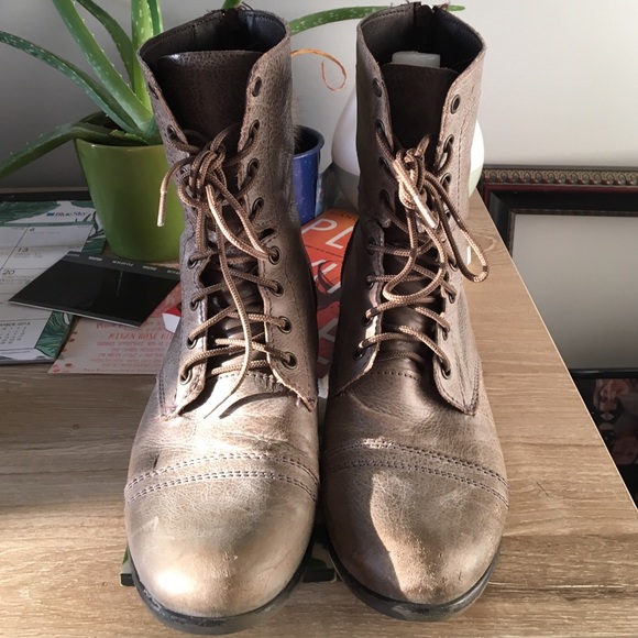 Steve Madden Boots
