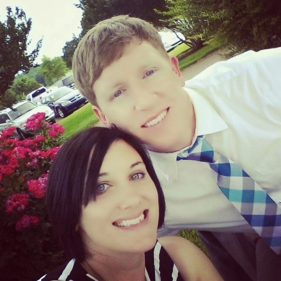 Meet your Posher, Melissa - Picture 1 of 1