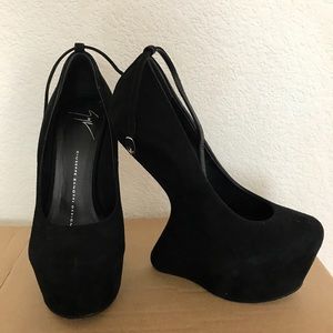 Giuseppe Zanotti heelless shoes