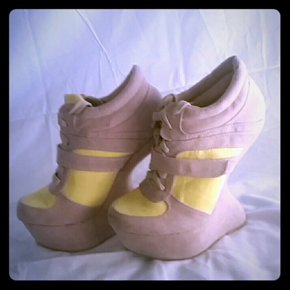 Suade Elevator Booties - Picture 1 of 4