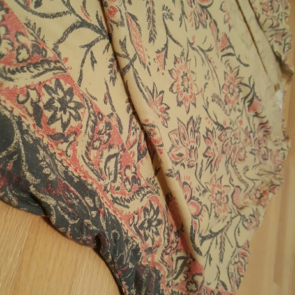 Billiabong Festival Coverup - Picture 2 of 3