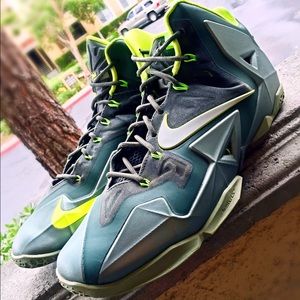 Nike Zoom LeBron XI 11