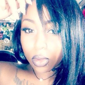 Meet your Posher, Dennisha