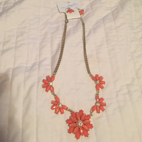 Orange flower necklace with matching earrings
