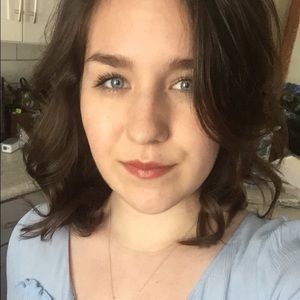 Meet your Posher, Corrine