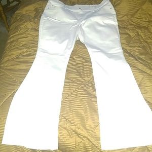 Reduced! Final price! Nwt white a.n.a. jeans
