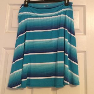 Comfy kick around skater skirt- never worn!!