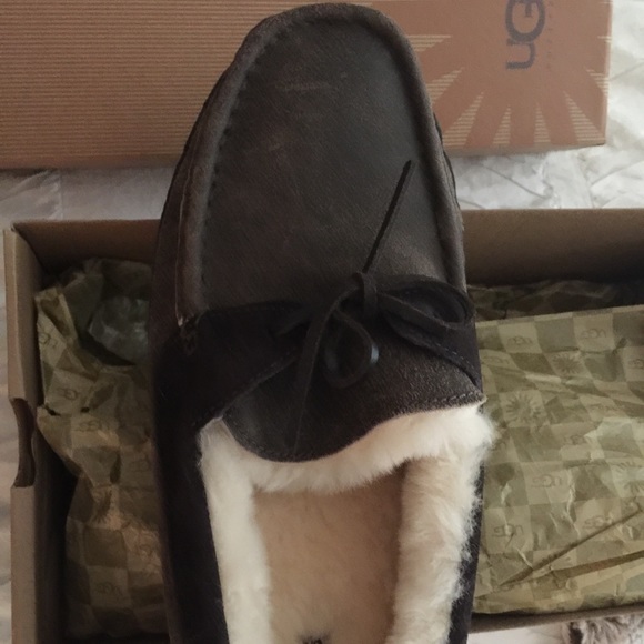 Men's Ugg slippers size 12
