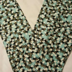 Lularoe leggings bees