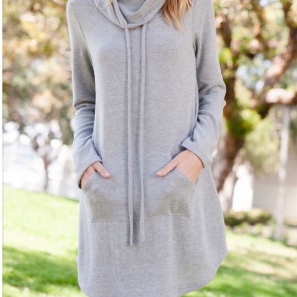 🎉HOST PICK!!!🎉Super soft tunic top M-L - Picture 3 of 3