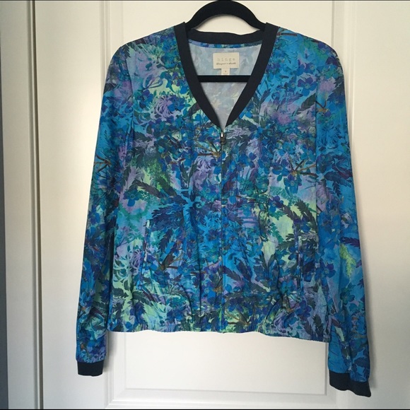 Hinge floral jacket