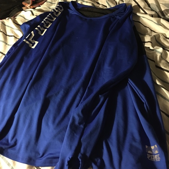 Vs pink workout top