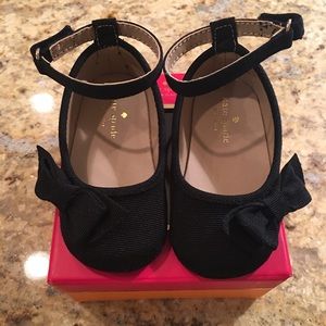 Kate Spade Infant Black Bow Ballet Shoes (Size 4)