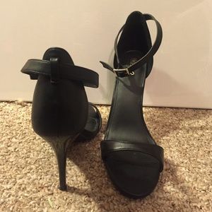 Mossimo strappy heels
